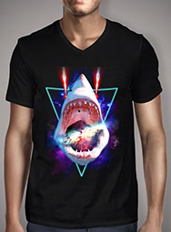 Мужская футболка с V-образным вырезом Cosmic Shark