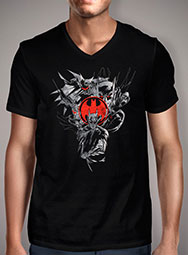 Мужская футболка с V-образным вырезом Red Bat Signal