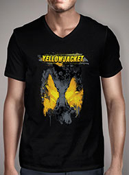 Мужская футболка с V-образным вырезом The Yellowjacket