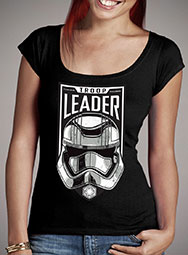 Женская футболка с глубоким вырезом First Order Troop Leader