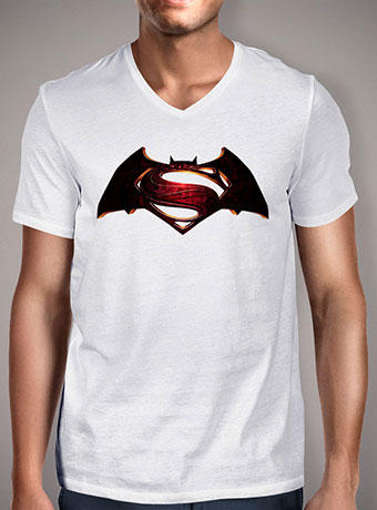 Мужская футболка с V-образным вырезом Batman v Superman Logo