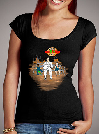 Женская футболка с глубоким вырезом Area 51