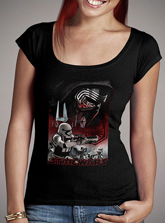 Женская футболка с глубоким вырезом Kylos War