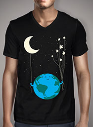 Мужская футболка с V-образным вырезом Under the Moon and Stars