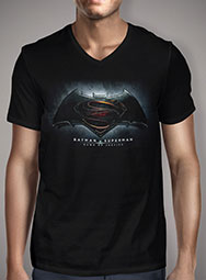 Мужская футболка с V-образным вырезом Batman v Superman - Dawn of Justice