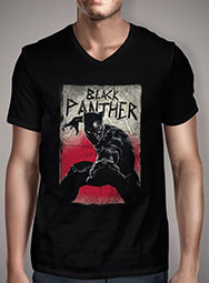 Мужская футболка с V-образным вырезом Black Panther Attacks Distressed