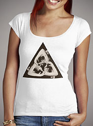 Женская футболка с глубоким вырезом Triangle