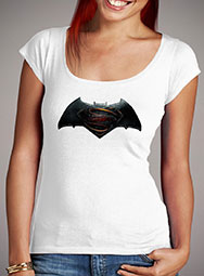 Женская футболка с глубоким вырезом Batman vs Superman Logo